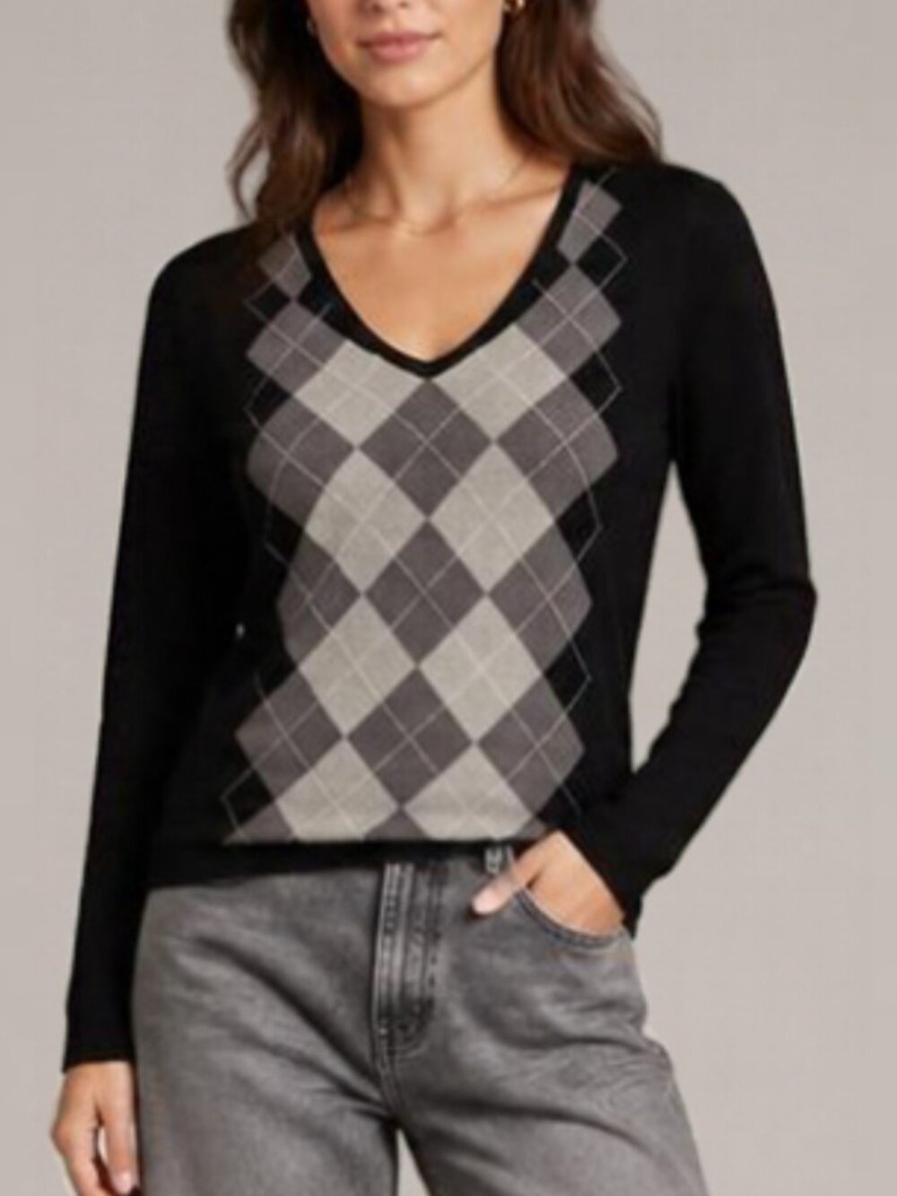 Black Gray Diamond Knit V-Neck sweater
